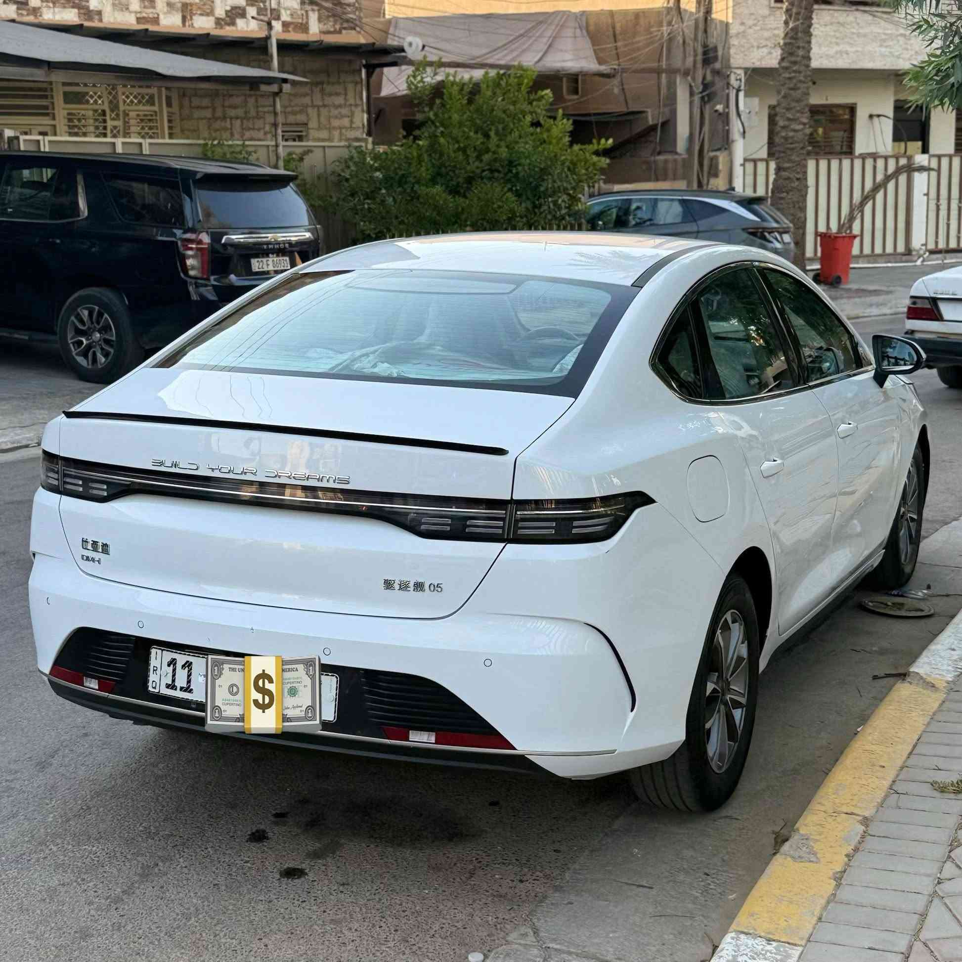 مراوس فقط !!!
بي واي دي دستروير 2025 رقم بغداد تحويل مباشر 
على ايدي منزله من الزيرو و حالياً ماشيه ٥ الف فقط
صار عندي ضربه الله يچفيكم الشر بلجامرلغ الامامي الايسر وتبدل و نص باب صبغ للعلم بدون دواخل ضربه خفيفه عده هاي السياره مكفوله وجديده بمعنى الكلمه بيه إضافات و كامله ملحقات بدون نقص رايده مراوس ويفضل سياره هايبرد مكاني السيديه شارع الصناعة ***********
