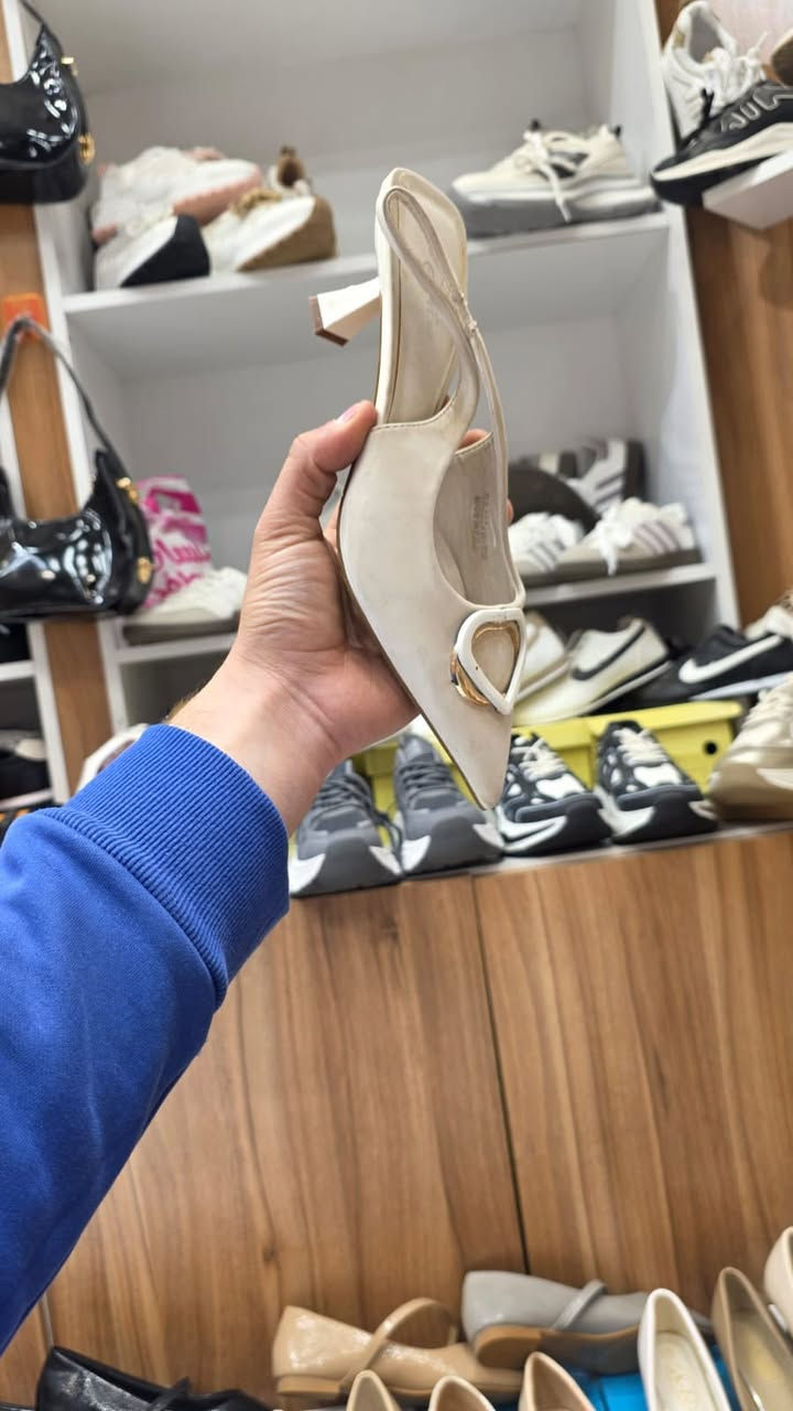 تخفيضات تخفيضات 70 % ❌️❌️❌️
تخفيضات سعر القطعة 5 فقط بنات لحكو 
الكمية محدودة والقياسات داخل الاستوري 
ملاحضة بنات التخفيضات تشمل فقط البوستات راجين تفهمكم ويانه 
متوفر توصيل
للاستفسار اكثر مراسلة البيج


**إذا كنت صاحب هذا الإعلان وتريد حذفه لأي سبب، رجاءا أرسل رسالة إلى الدعم الفني**