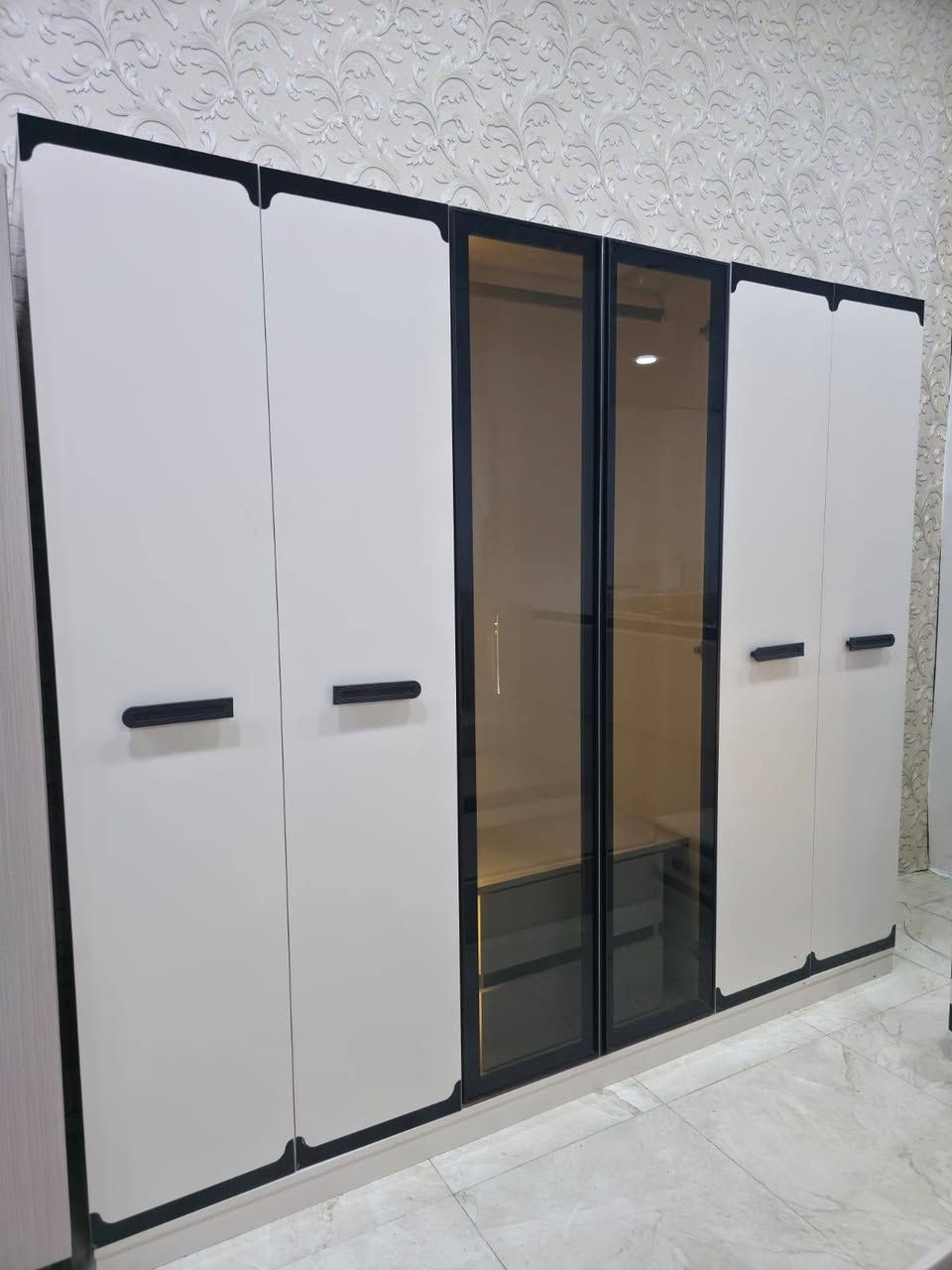 🛏 غرفة نوم 5 قطع جديدة بالكرتون
🚪 كنتور 6 أبواب جام شفاف
 ✔️ إنارة داخلية مميزة
 ✔️ دروج + جكامج واسعة لتنظيم مثالي
🛏 سرير مريح بتصميم عصري
💄 ميز تواليت أنيق مع مراية مضيئة
🗄 كومدينة عملية
💥 السعر النهائي: 475 دولار فقط
📍 معرض جودي للأثاث – دهوك
📞 اتصل الآن: 0750767697
------------------
#معرض_جودي_بدهوك
🪑 أثاث تركي فاخر
غرف نوم – غرف جلوس – غرف شباب – طاولات – كنتور – أسفنج عالي الجودة
✅ عروض مميزة وأسعار تنافسية
📌 ناونیشان:
⛔مالطا خاری-فرعی ئکی به ری سیناعی- به مبه ری مه دره سه (مالتاژئری)
📌 العنوان:
دهوك – مالطا القديم – أول فرع قبل صناعة تصليح السيارات – مقابل مدرسة الابتدائية
(قريب من مطعم مالطا – كونديه مالطا – خارنگه ها مالتا)
#ارام_سيتي #افرو_سيتي #كيار #الفرنسية #لالاف #ميرسين #دابين 
#دهوكا_رنكين #موصل #خزائن_ملابس #اثاث_منزلي #زاخو


**إذا كنت صاحب هذا الإعلان وتريد حذفه لأي سبب، رجاءا أرسل رسالة إلى الدعم الفني**