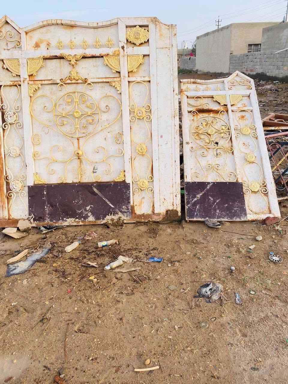بسم الله الرحمن الرحيم
متوفر في سكله التساهل 

ابواب شارع سلايت وباب عادي 

شيلمان بلجيكي 

ابواب خشب صاج مستخدم 

ابواب حديد 

ابواب المنيوم 

شبابيك بيسي 

شبابيك حديد القديم 

مججرات درج حديد

العنوان الموافقيه شارع الرائدة               
***********ابوفايز

***********فايز
