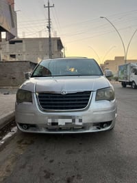 تاون كنتري • ٢٠٠٩ • محرك ٣٫٨