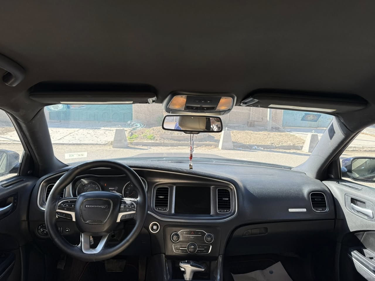 السلام عليكم
جارجر للبيع 
موديل 2015 فور ويل وملغي يعني السيارة صايرة تو ويل
ضربتها جاملق وبنيد 
السيارة بيها صبغ يعني ابيع حزام بدون دواخل
سيارة فول مواصفات ما عدى الفتحة
گير ومحرك مكفولات 3600
تبريد حدادية وطخم تاير جديدة
السعر 140
ما متواجد على الفيس بوك 
***********
للبيع فقط
