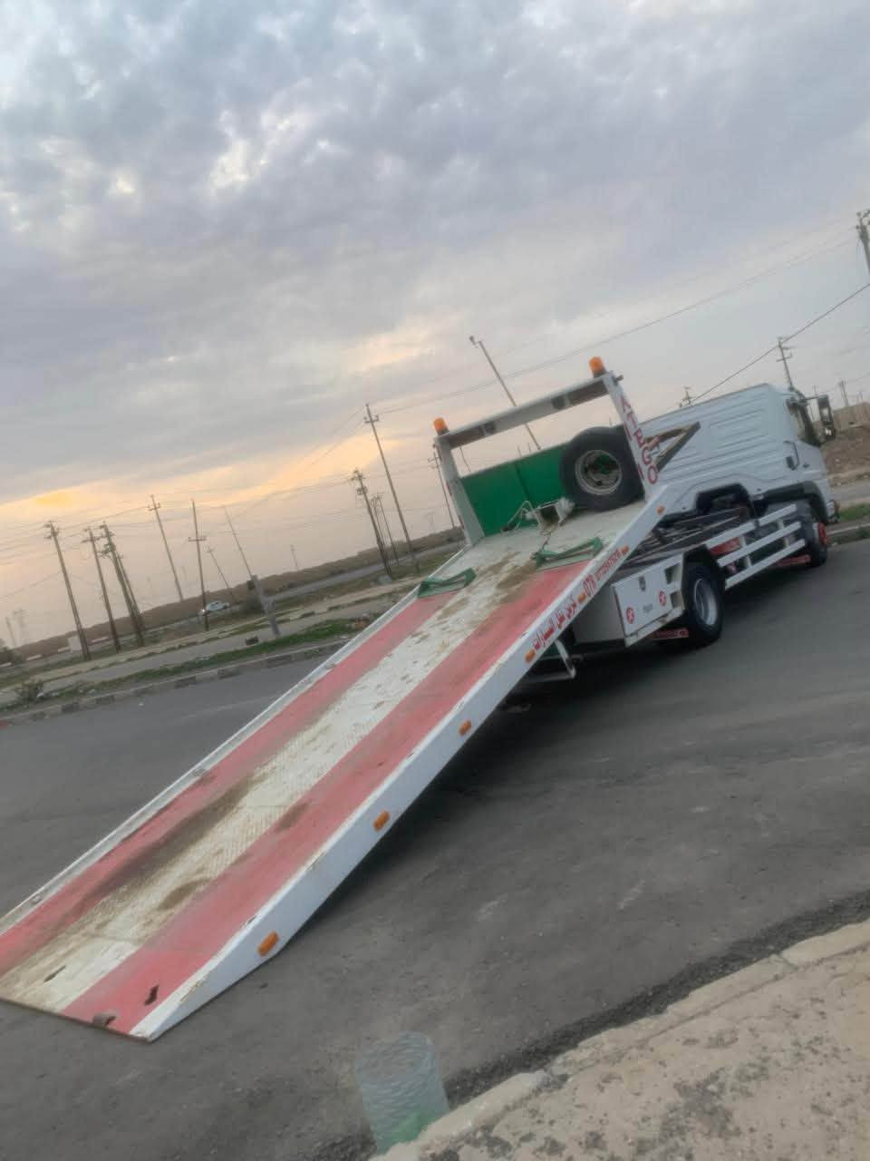 السلام عليكم اتيكو للبيع موديل 2001 رقم بغداد بدي 3 جكات السعر 210 وبي مجال للاستفسار ***********
