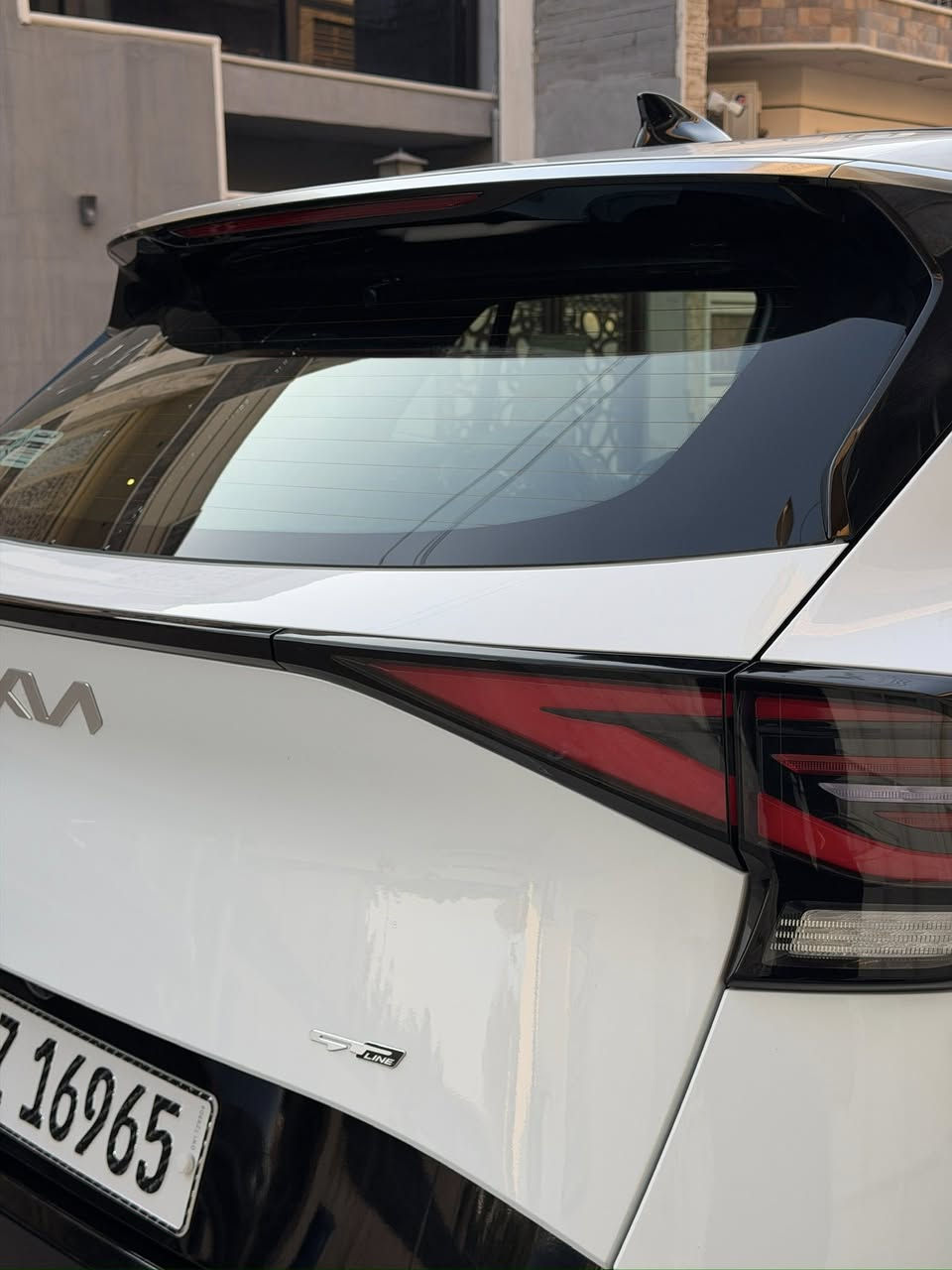 سلام عليكم 
كيا سبورتج 2025 GT.Line فول اعلى مواصفات بالسبورتج
ماشيه 5000
مواصفاته 
بانوراما  بصمة دخول ذكي ترحيب 
شاشه كبيرة تبريد لمس 
كشنات تدفئة وكهرباء وستيرن تدفئه 
كشنات جلد اسود مختوم GT.Line 
سياره بيه هواي مواصفات معروفه السبورتج gtline 
@@@@ ضمان سياره اكدال ٦ سنوات بيه تبديلات دهن مجانيه  وارضيات جديده بالصندوك بلاديه مال شركة
مكانة بغداد زيونة 
***********
سعره 270
