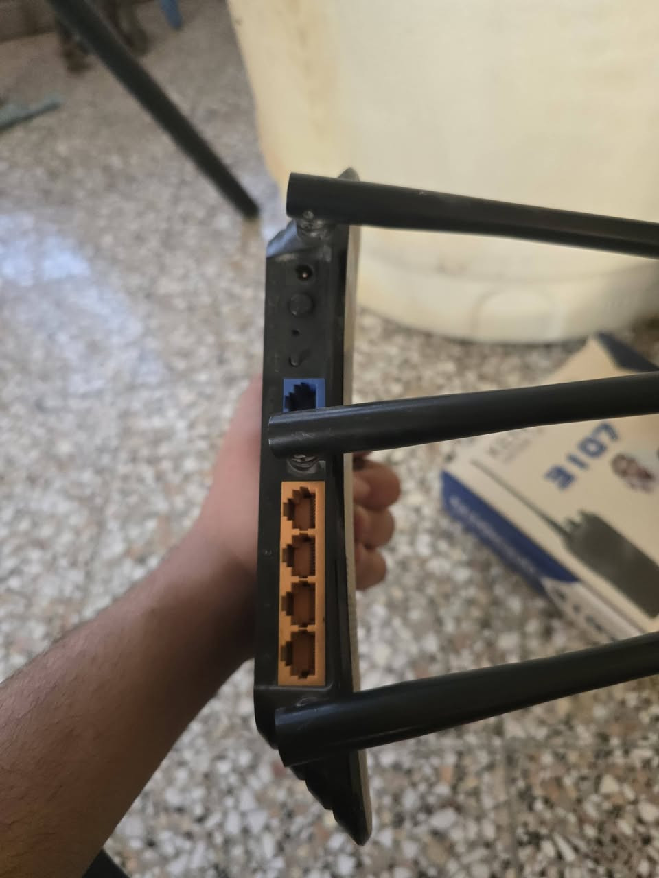 سلام عليكم راوتر Tp-link مستعمل  للبيع علق بالسعر الي يعجبك مكان بغداد اذا توصيل 5 الاف


**إذا كنت صاحب هذا الإعلان وتريد حذفه لأي سبب، رجاءا أرسل رسالة إلى الدعم الفني**