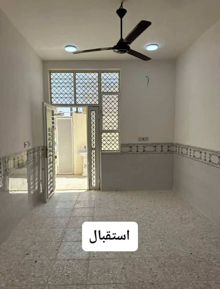دار جديد غير مستخدم في حي ميسان الشريط قطاع 79 طابو صرف 
المساحة 100 متر
الواجهة 5متر 
النزال 20 متر 
الدار طابقين جديد بناء صب كونكريت وخريطة حديثه وفي مكان مميز
يحتوي الطابق الأول على غرفة وصالة واستقبال ومطبخ وصحيات 
والطابق الثاني يحتوي على غرفتين وصاله وصحيات
السعر 155 مع المجال 
لمزيد من التفاصيل الإتصال على الرقم التالي 
***********
ابو حسن الخفاجي 
مكت مكتب اسد بغداد للعقار النجف حي ميسان
