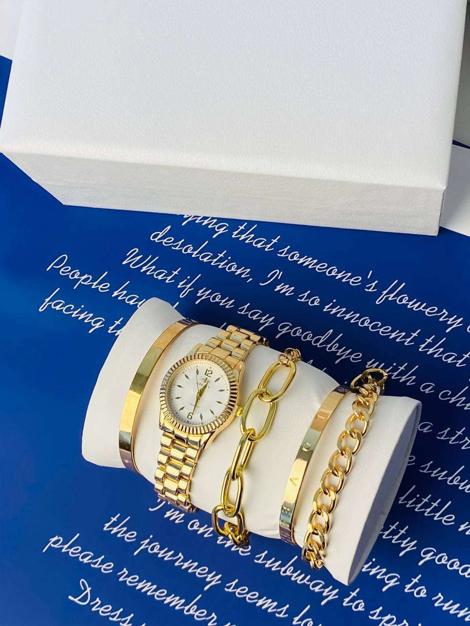 جديدنا مميز💋
♥️سيت اكسسوار♥️

بوكس 🎁 سيت ساعة نسائي
اللون ذهبي يحتوي على. 
ساعة * و سوارات عدد 4  *  طلاء ثابت 💯🔥
بوكس نسائي نازك ♥️
مع علبه خاصه ومميزة

مميزات البكج. 
✅ماكنة ياباني
✅طلاء ثابت
✅ضد الماء
✅ضد الخدش 

سعر البوكس 17 الف 
🚘 يوجد خدمه توصيل لجميع محافظات العراق ٤ الاف 🚘


**إذا كنت صاحب هذا الإعلان وتريد حذفه لأي سبب، رجاءا أرسل رسالة إلى الدعم الفني**