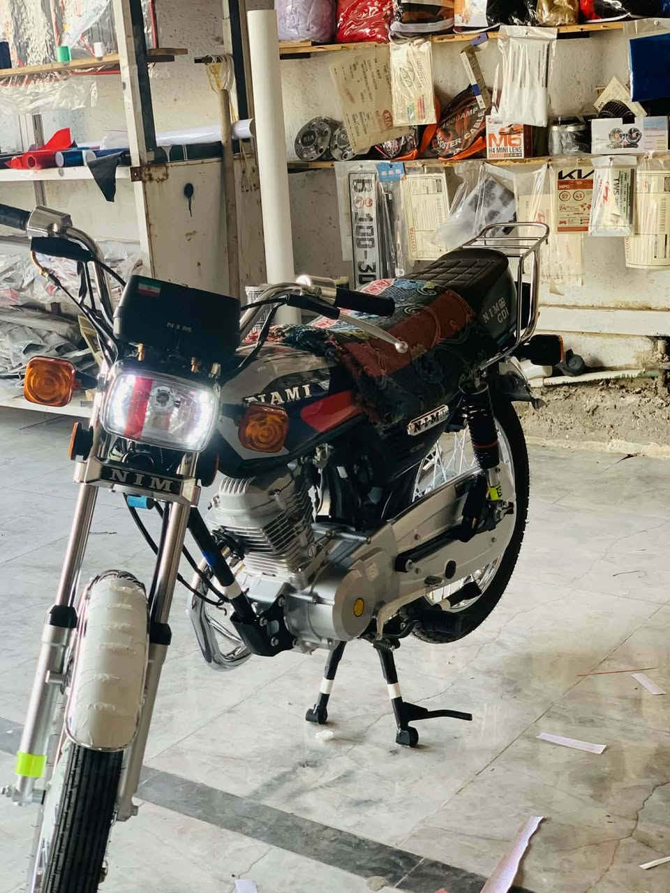 السلام عليكم دراجه للبيع موديل 27 700 وبيها مجال***********
