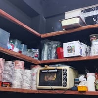 ، مطعم جاهز للبيع العنوان / قرية الغدير الأولى - البوابة الأولى - شارع...