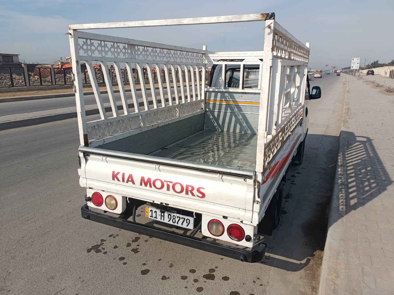 سيارة كيا حمل بنكو نثيه موديل 2018 رقمها بغداد دولي كير ومكينه اكسل خير من الله هزه جديدة العنوان حي اور سبع قصور السيارة باسمي السعر 119 غير متواجد على فيس الرقم *********** واتساب ***********
