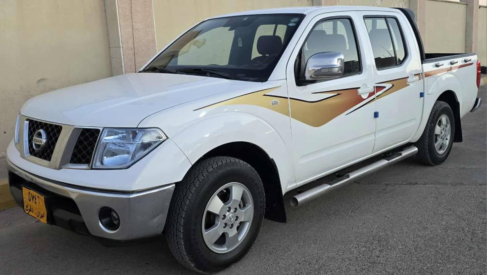 نیسان ناڤارا مۆدیل2009 ئه م سياره يه دوو قطعه  بۆیاخی هەیە لەگەڵ دوو جی ساردە کوت بي ناو كرتن  هه مو تشته ك به شه رته    گیڕو مەکینەو تەق وڕەقی گشتی بەشەرتە لۆکە ڕەقم و سنەوی به سه ر جويه  تحویل بشه رته  سەیارک زۆر زۆر پاک ماوتەوە لە ئاكري  سعرا  86$   وەرەقە  ره قه م دهوك  كه  375هزار  غرامه يل سه ر  سوداش  ده كه م  هه كه ر سياره كا به دلم بيت*********** اكر, نينوى
