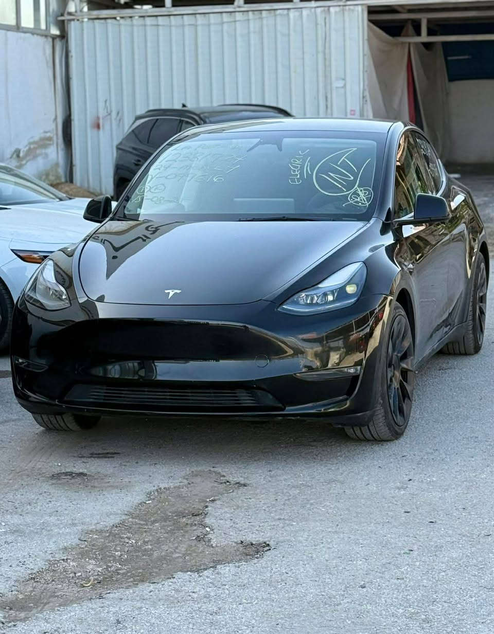 تسلا Y موديل 2024 دبل ماطور حادث موضح بالصور جاملغ تبديل وبارد بالباب
فقط والباقي كفاله السيارة ماشيه ٣٣ الف KM 
المواصفات معروفه 
ملاحظه 🤌
السيارة حاليآ بعمان اسلمك اربيل مرقم وجاهز بأسمك 
السعر 210 
للاستفسار الاتصال ع رقم ***********
او زيارة مقر الشركه معارض البياع شارع الوسط 
معرض الاصدقاء المركزي
