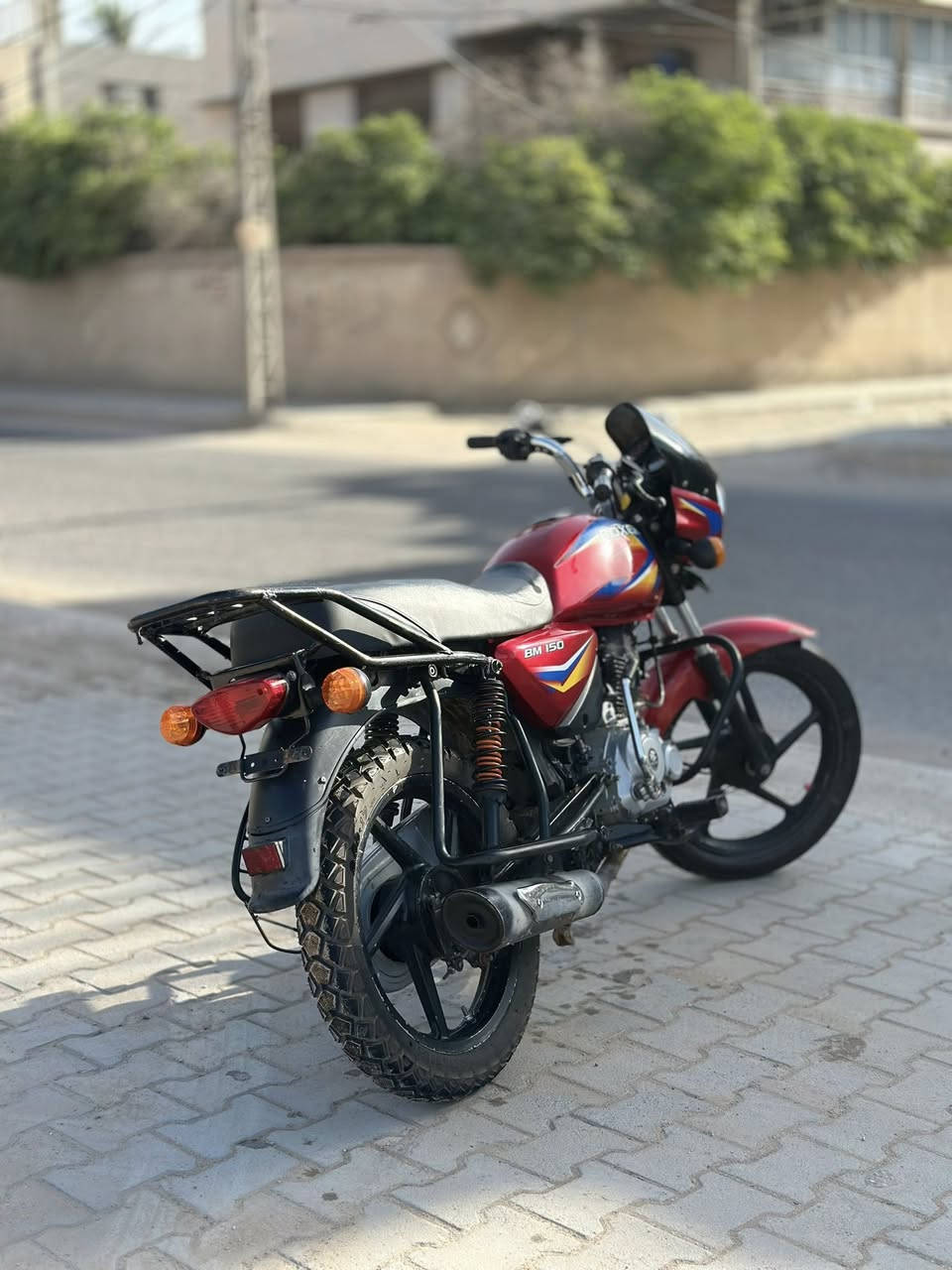 سلام عليكم 
بوكسر موديل ٢٠١٩ اوراق اصولي 
دراجه ممفتوحه كلها شغاله بس بيها خيط 
سعرها ٨٠٠ وبيها مجال 
***********
مكاني بابل مركز
