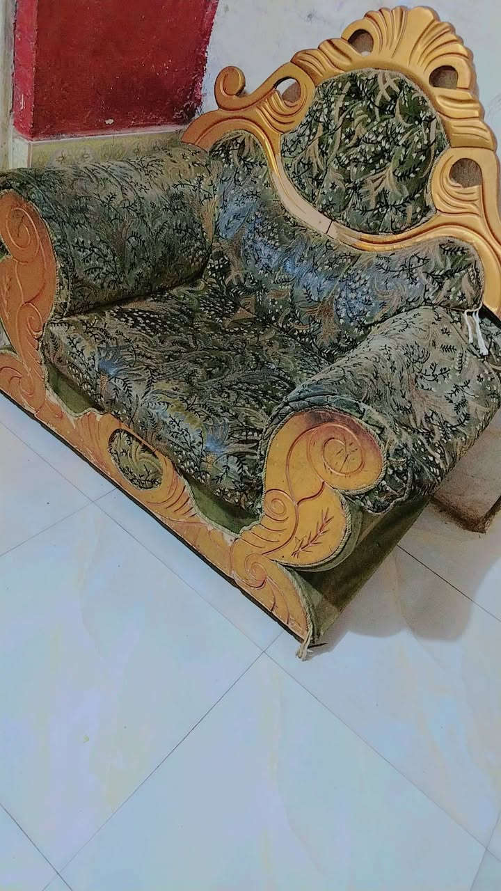 قطع قنفات قطعه ام ٣ نفرات و٢ ام نفرين وكرسب خشب تركي قوي كلش بس الاقماش يحتاج دوشمه ب٥٠


**إذا كنت صاحب هذا الإعلان وتريد حذفه لأي سبب، رجاءا أرسل رسالة إلى الدعم الفني**