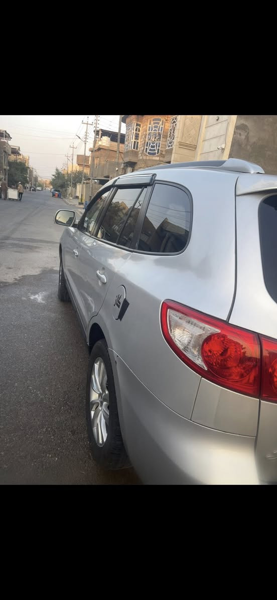 سلام عليكم
بيع او مراوس
هوانداي سنتافيه كاز ادوات كصه جنطه شغل عدل لحيم باجا درجه اوله 100/100
رقم شمالي  شرط الحاسبه  تنتهي ٢٠٢٨ حصه كاز جميع محافضات
كير محرك شرط كارتون حداديه فول تخم تاير تبريد ثلج
تدفئه كهرباء شغاله من طول لطول
غرفه كارتون كلها جلد ٧ راكب
حساسات خلفيه مري شفط
السعر 53ورقه مجالها قليل كلش
مكان سياره البصرة اي استفسار تصل او واتساب ***********
