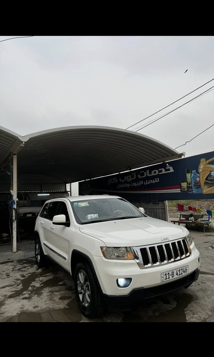 السلام عليكم

للبيع 

جيب كلين

موديل2011

لاريدو مواصفات عاديه

لون ابيض

شاشه

بصمه 

كشنات قماش

بيها صبغ كد شبر بجاملغ اليمنه الامامي

ويم قبغ البانزين هم بيها شويه صبغ

السعر 155وبيها مجال

مكانها بغداد الدوره

***********

***********
