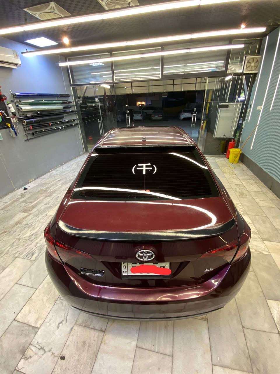 السلام عليكم
كورلا ٢٠١٧ 
فول موصفات 
Se بلاص 
بيه صبغ ٥ قطع سياره حلوه استخدام شخصي باسمي 
السعر ١٢٠ ورقه وبيه مجال جدا بسيط 
وبلعافيه ع ياخذها 
مكانه بغداد / الكرخ 
***********
