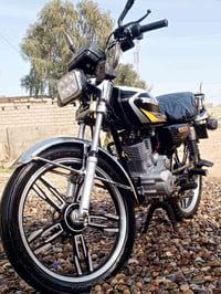 ايراني سونلك للبيع موديل٢١ شرط النضافه سعر٣٥٠. بي مجال07893864189