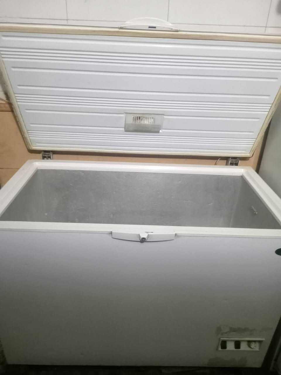 سلام عليكم مجمد سعر ١٠٠ وبيه مجال عنون حي الوفاء قرب بانزين خانه يارزاق ياالله


**إذا كنت صاحب هذا الإعلان وتريد حذفه لأي سبب، رجاءا أرسل رسالة إلى الدعم الفني**