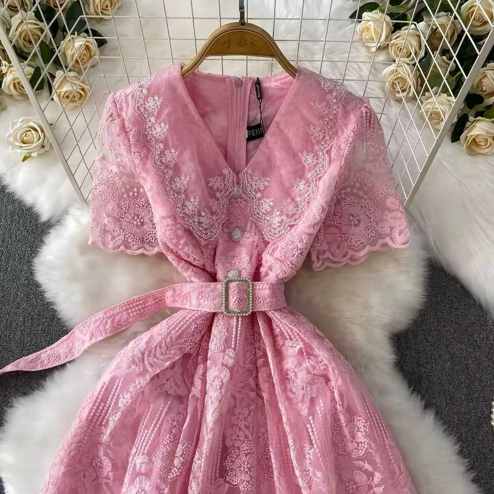 ⁨	⁨	فستان كيبور يجنن 🙈💞
الطول 119 سم 
السعر :60 الف 
القياسات S M L Xl Xxl⁩⁩


**إذا كنت صاحب هذا الإعلان وتريد حذفه لأي سبب، رجاءا أرسل رسالة إلى الدعم الفني**