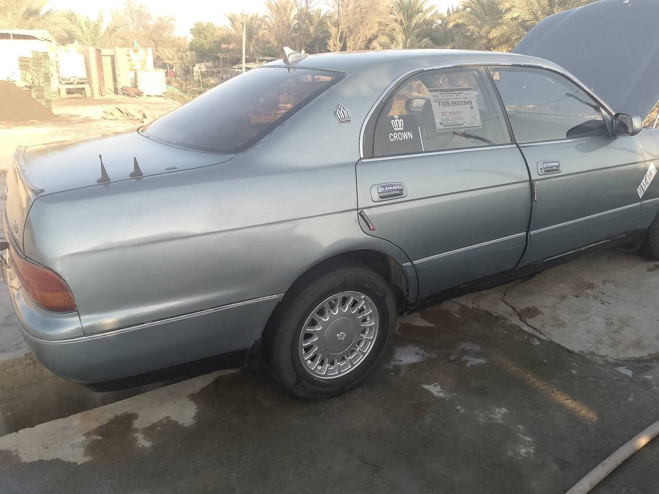 السلام عليكم بطه متصل لون رصاصي رمادي صبغ عام مديل 93 بسمي سنويه وارقام جدد لل29 تبريد شغال مكينه امس طلع بيه صوت كير جيس حاويه حداده 60%  تخم تاير ضربته موضحه بلصوره. غرفته حلوه مكفوله كص ونقل جثه. السعر49 وبيها مجال قليل رحمه والديك اقرا التفاصيل وخابرني ‏‪***********‬‏ البصره قضاء المدينه
