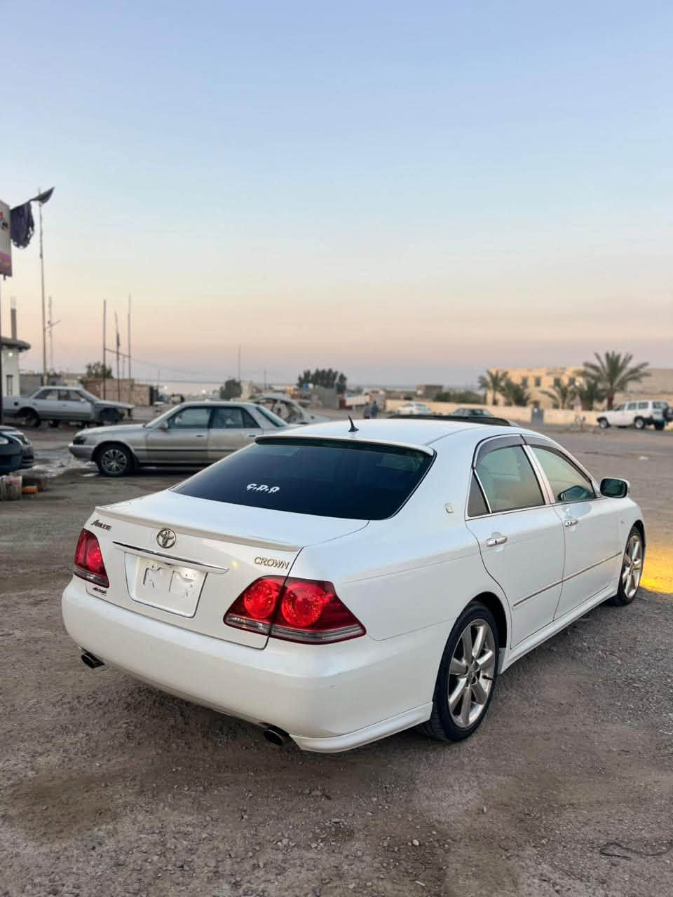 كروان شاهينة 2005
شاصي ٨٢
فول. موصفات واحل عل واحد 
قرار ١٠٢كاملة. تحويل ثاني يوم بسمك. رقم ديالى 
كير. و مكينة. و حدادية. شرط 
السيارة كاملة. برغي. نقص مابيهة. 
 كفالة عامة. قطرة صبغ مابيهة. 
 مكان. السيارة. ديالى. 
سعر ١٧٥بيهة مجال شي قليل 
للستفسار ***********
