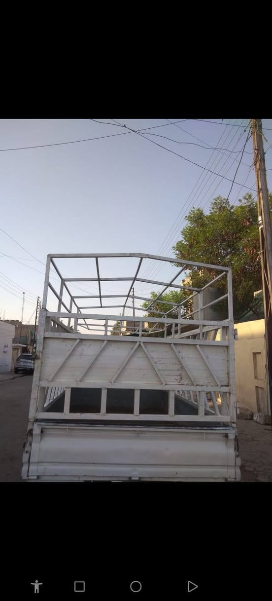 محجل كيا 2700
محجل نضيف 
جادر وياه امغلف تغليف كامل
السعر 350 الف 
موصل حي البكر 
***********
