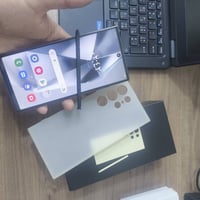 سامسونك اس 24 الترا امزون ذاكرة واحد تيرا مع جميع الملحقات  ب85 الف او...