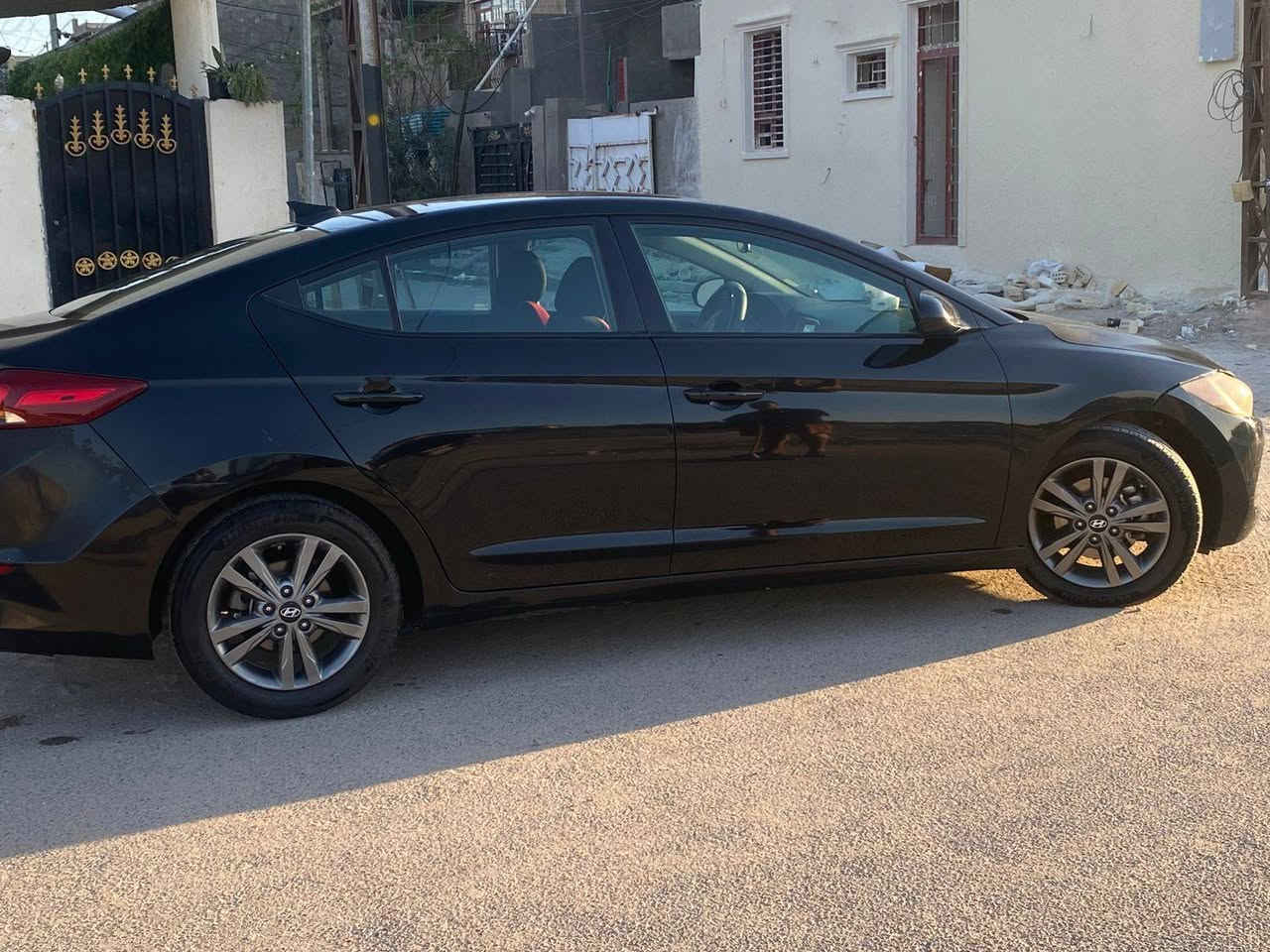 السلام عليكم النترا موديل 2018
المحرك 2000 دوش 
مكان السيارة بغداد حي التراث 
السعر 125 وبيها مجال 
للاستفسار والاتصال ***********
