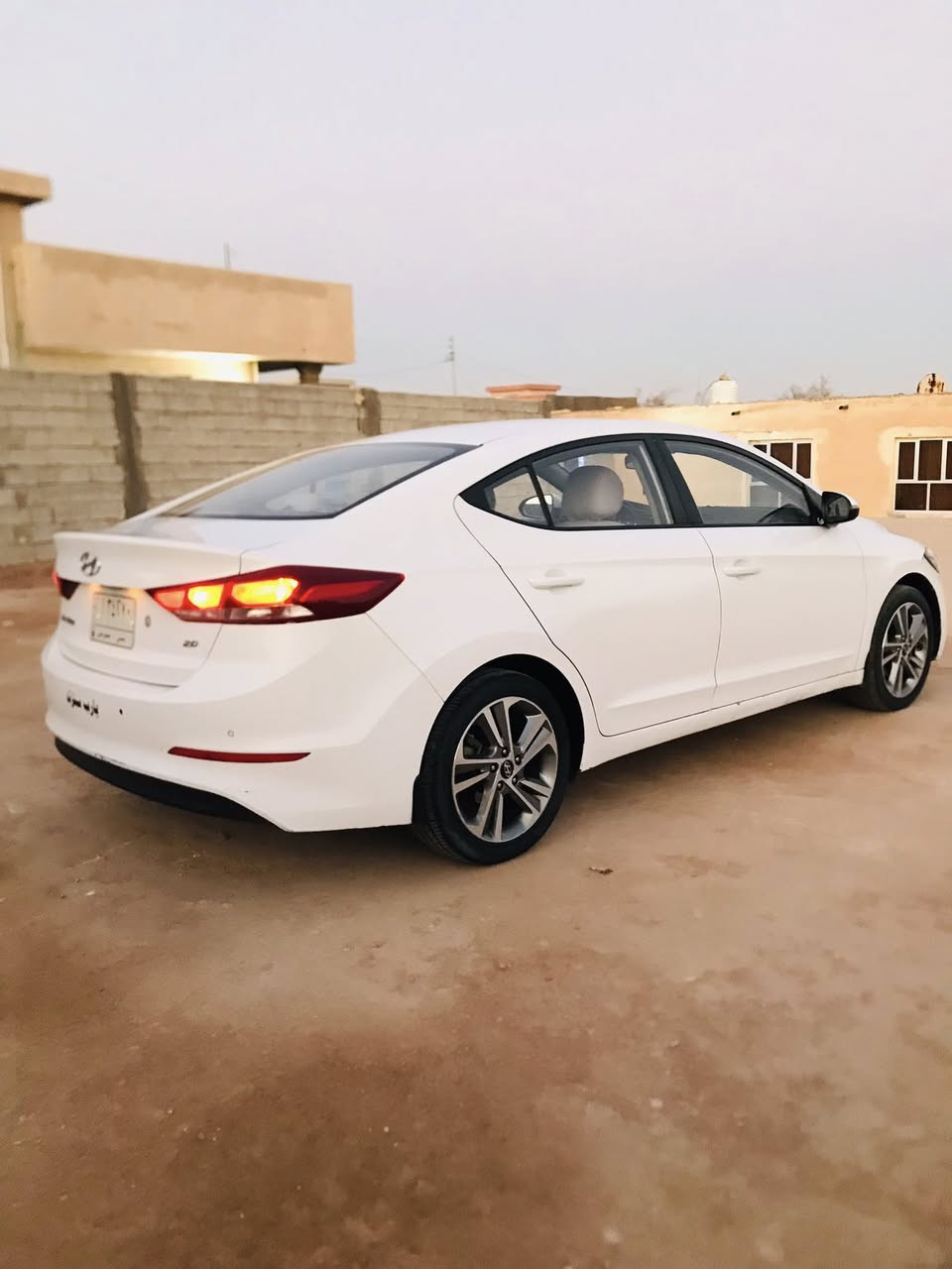 يا الله سلام عليكم للبيع النتره خليجي موديل 2018. سياره جديده بيع او امراوس اوبتيمه او سيراتو محرك 2000 
مواصفات 
لد نهاري 
شاشه كامره 
اشاير بالمري 
تبريد قطعتين 
حساس امامي وخلفي 
ويل كب اكروم 
ابلاجكتور 
تحكم استيرن جيهتين 
محرك 2000 دوش 
وبعد بيه مواصفات 
 السعر ب 135 مع المجال 
بيه قبق الجنطه تبديل بدون عابر شرط 
حره بسمي  مداور ثاني يوم 
مكان السياره السماوه الوركاء 
رقم الهاتف                               ((*********** ))
