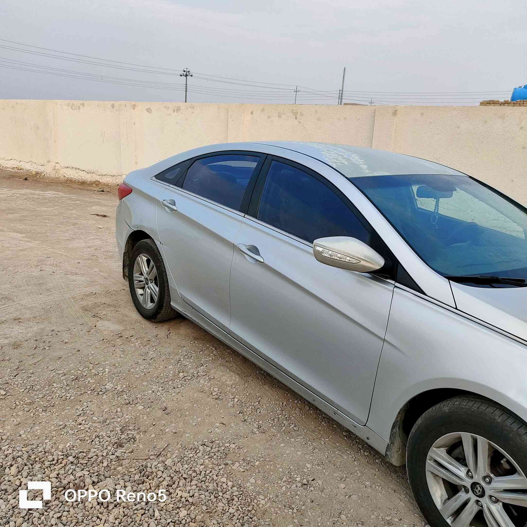 سوناتا 2013 وارد كوري السيارة مكفولة فقط بارد بالجاملغ الامامي + جراد بالقمارة 
مكينة جديدة قبل شهر شادها تخم تاير جديد لايتات
السعر 105
للاستفسار الاتصال *********** عمارة, ميسان
