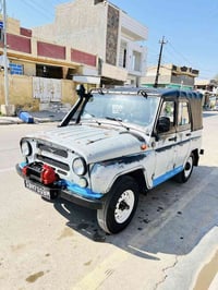 سياره واز للبيع مديل 2001 بدون تخم تاير ولي 16 تحويره كامله كير ومكينه...