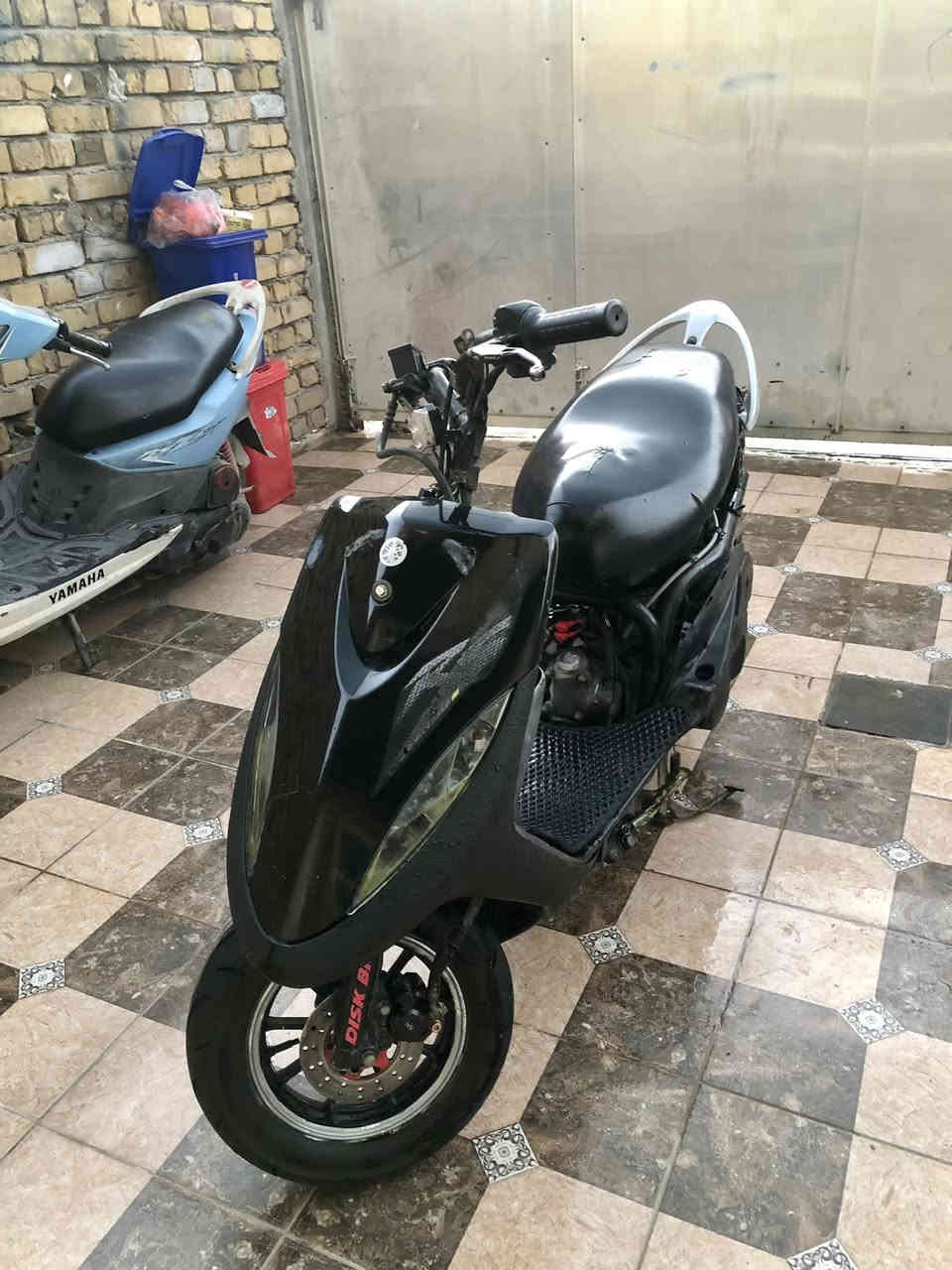 ماكس عدله بوشه (55 بلاد مامفتوحه)
الدراجه شلعه ومعدل فولل 
السعر 500 وبيه مجال 
المكان حله ناحيه النيل
(اذا مو شراي اطلع گبل)
***********
