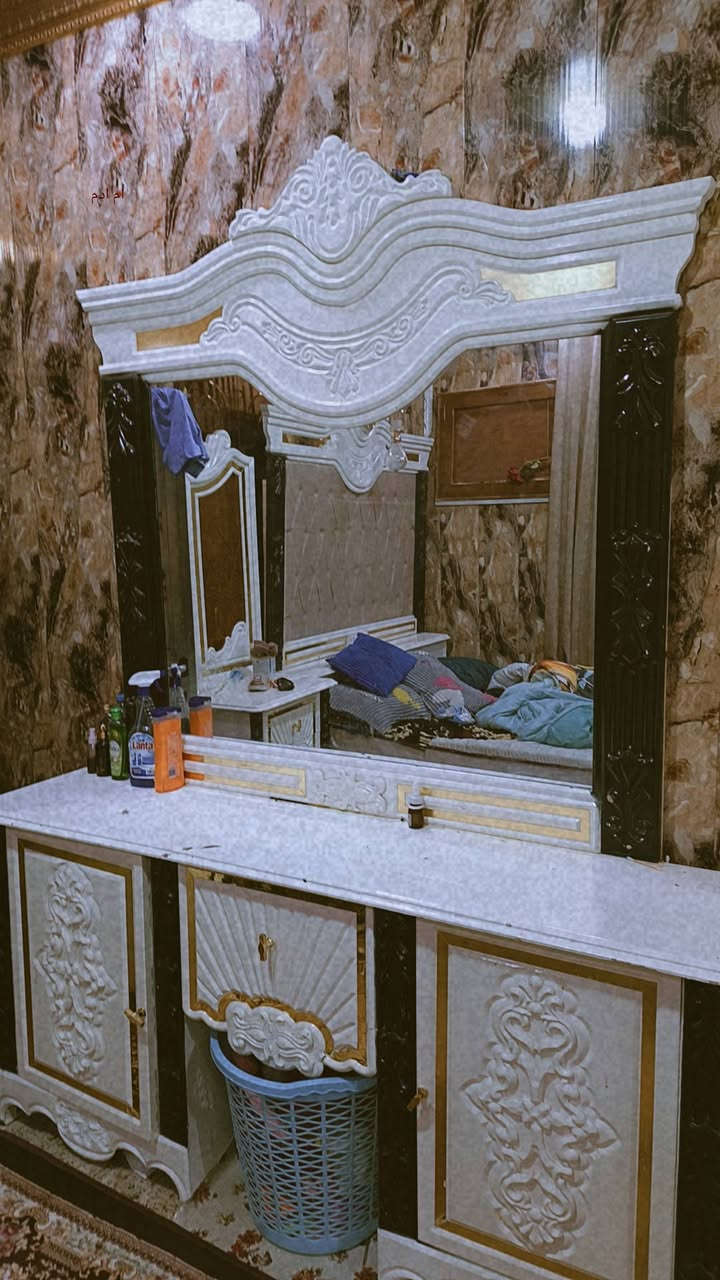 غرفه نوم عراقي


**إذا كنت صاحب هذا الإعلان وتريد حذفه لأي سبب، رجاءا أرسل رسالة إلى الدعم الفني**