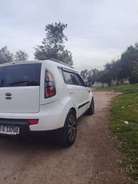 كيا صول ١١ خليجي مكفول من ضربه والصبغ محرك ١٦٠٠ دوش رقم جديد شمالي محر...