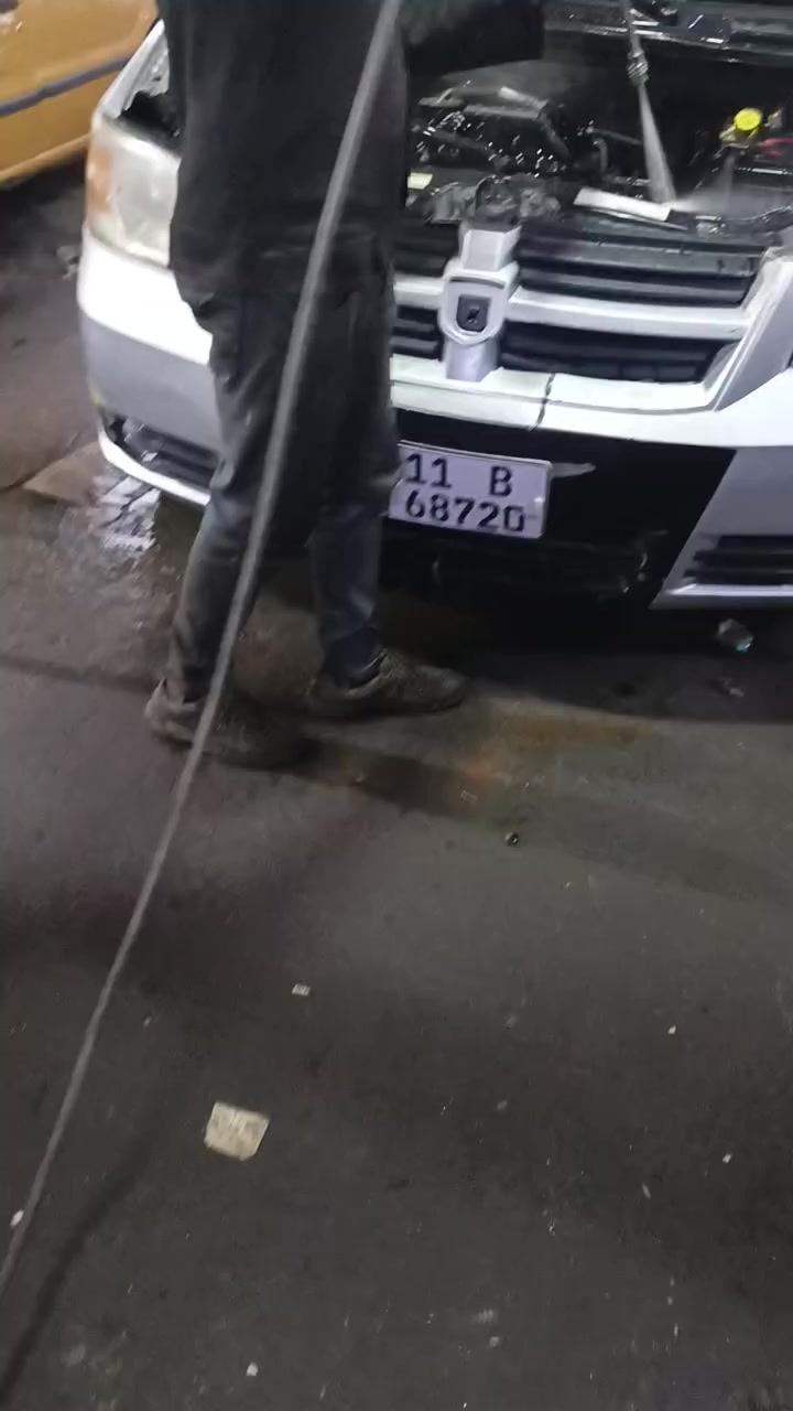 العنوان ساحة عدن خلف معمل الطحين
***********  ***********
