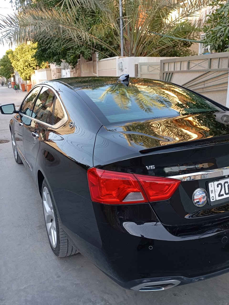 للبيع انباله موديل 18 ابريميره فول مواصفات عدا الفتحه الحادث والسونار مرفق ويه المنشور بدون دواخل  ترقيم جديد هزه جديده بسمي السياره نضيفه وجاهز من كلشي واحله من الصور مكانه ديالى بعقوبة سعر 113 هاتف ***********
