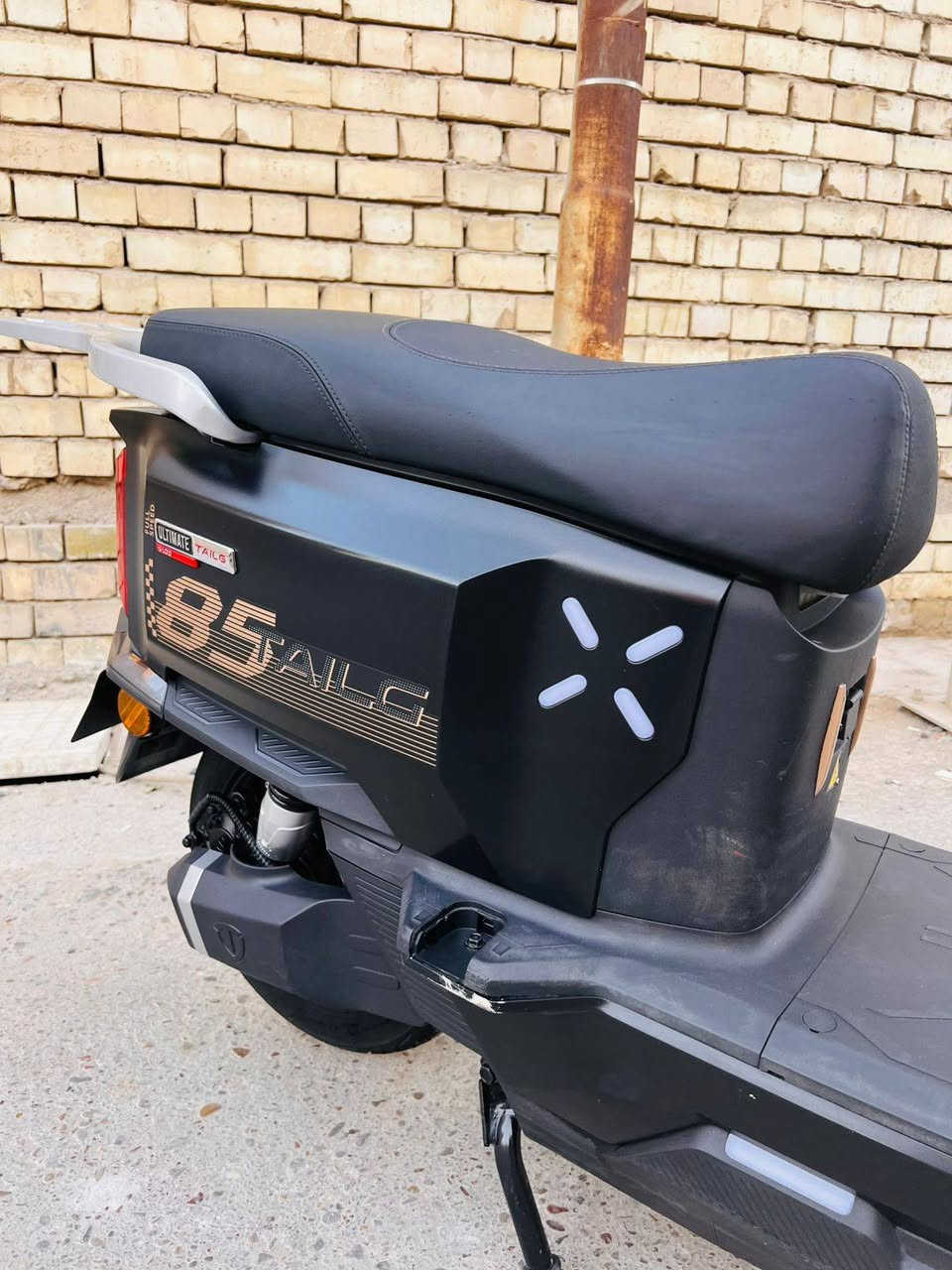 السلام عليكم للبيع دراجه تايلج 6بطاريات ملف 2000 السعر 800 وبيها مجال بصيط للااستفسار اتصل *********** مكاني بغداد الزعفرانيه
