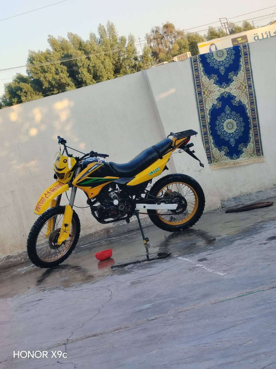 سلام عليكم دراجه للبيع موديل ٢٠٢٠اوراق اصوليه مكان بغداد نهروان سعره ٧٠٠وبيه مجال ***********
