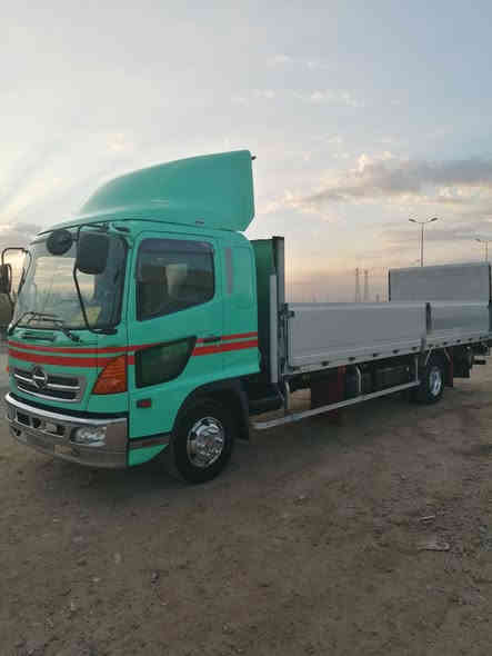 سلام عليكم هينو شيطان للبيع موديل 23 دخول جديد مكينه 6 سوبر شاصي عريض محسن طول سبعه وربع ماشيه 66 حقيقي العنوان واسط الصويرة ***********
