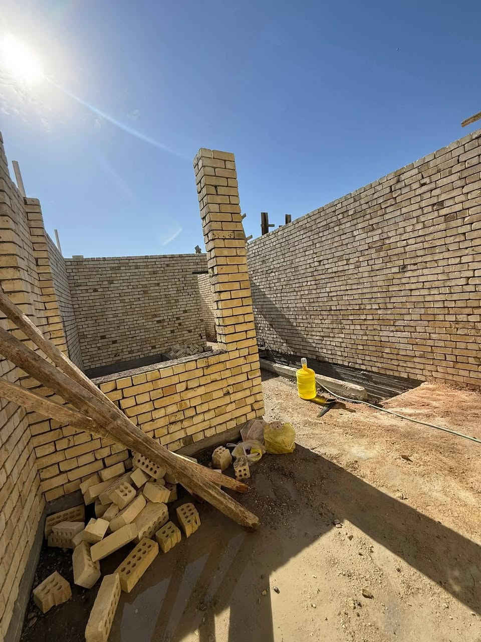 السلام عليكم إلى أهلنا في ناحية كنعان يعلن مكتب الارتقاء الهندسي في الناحية عن بناء الدور السكنية  والمباني بنظام القسط والنقد يوجد لدينا كادر هندسي متخصص في كافه مراحل البناء للاستفسار التواصل على رقم ***********
عنوان المكتب ناحية كنعان
