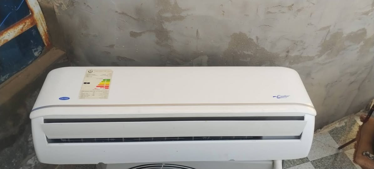 سلام عليكم سبلت كاريرا 2 طن الباب الاول دبل راديتر الاصلي تخم كامل سبلت مقفول غاز وجاهز ماعوزة شي شرط الشغل والتبريد وبي ضمان سبوع تريد احنه نشده لو انت بكيفك عنواني ناصرية مركز سعرة 400 وبي مجال قليل رقم ***********
