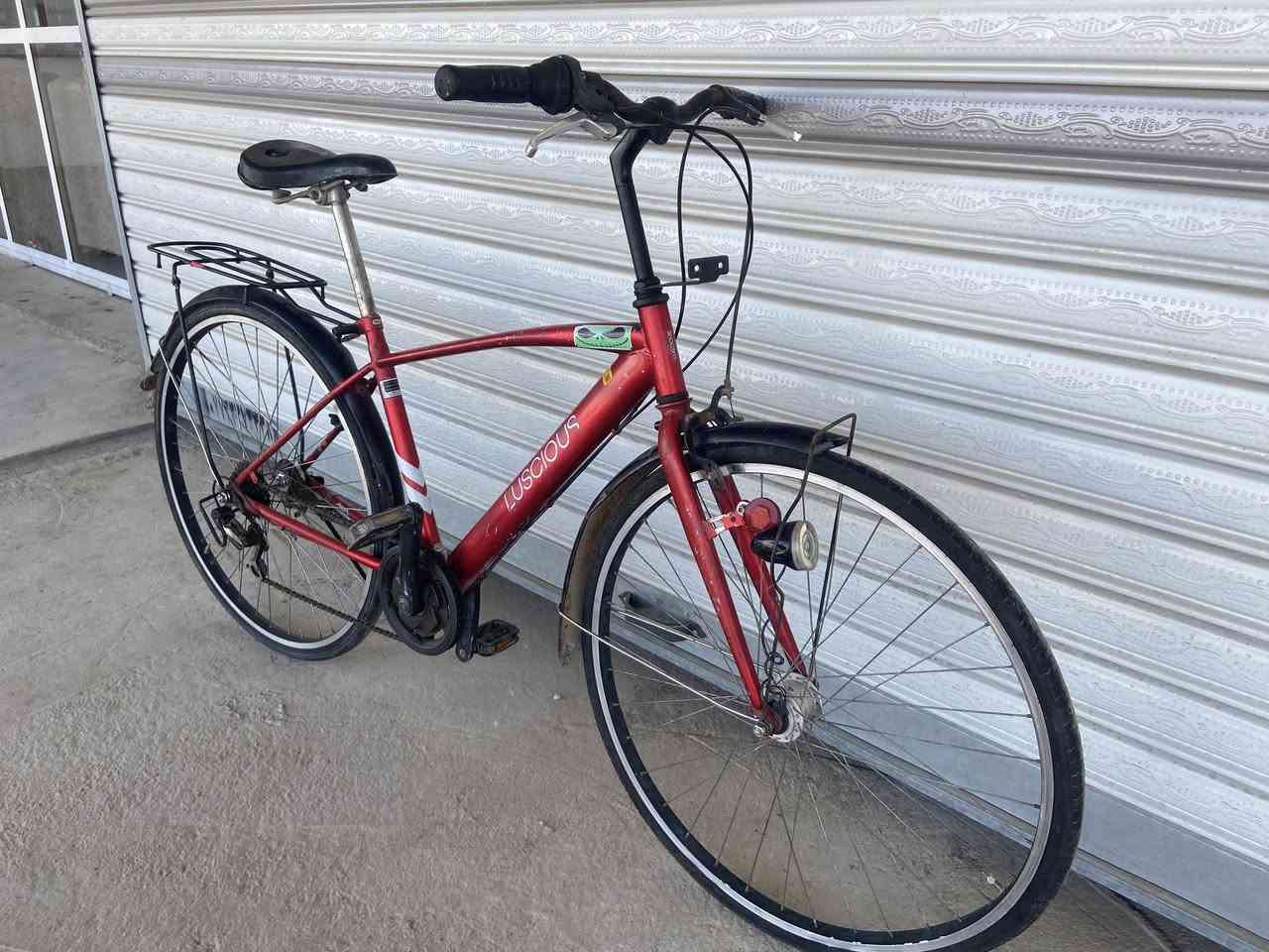 لبيع  700c ترحال ماركة LUSCIOUS ياباني سعره 65 وبي مجال مكان حي جهاد
سستم شيمانو كامل دشالي  حساس امامي ثلجي  بريكات شغلات بس عواج  بل ويل امامي


**إذا كنت صاحب هذا الإعلان وتريد حذفه لأي سبب، رجاءا أرسل رسالة إلى الدعم الفني**