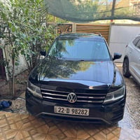 Vw tiguan وارد امريكي لون اسود موديل 2021 مواصفات s  السيارة نضيفة وحل...