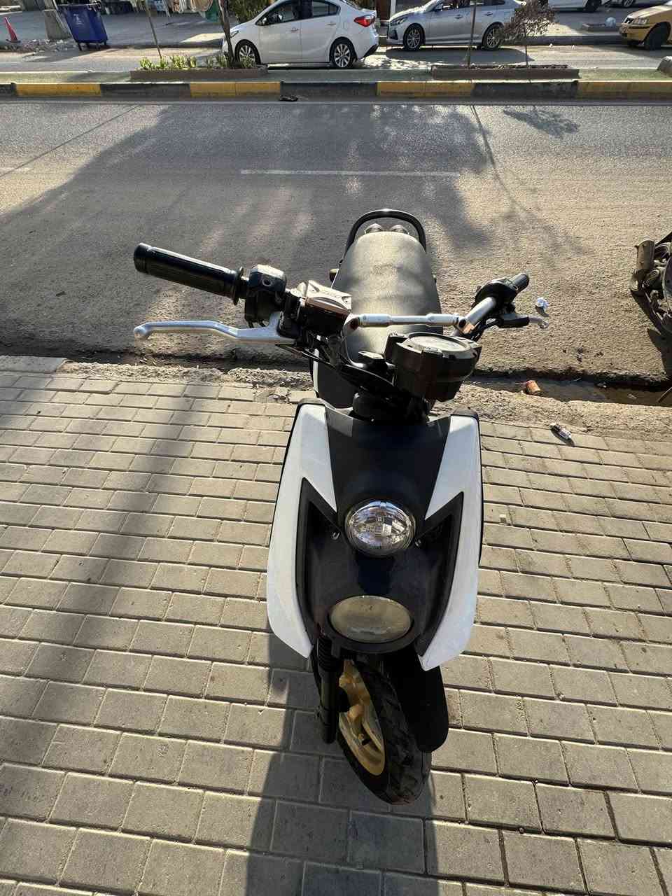 سلام عليكم سكنس جبلي رمبه صاله شهر من طاله من الرمبه   مزود بكاور وكلجات وبكلايت وستير رجملاغات ونوزل 10 فتحات  ماشيه 21 الف  رقم *********** المكان البصره مركز البصره
