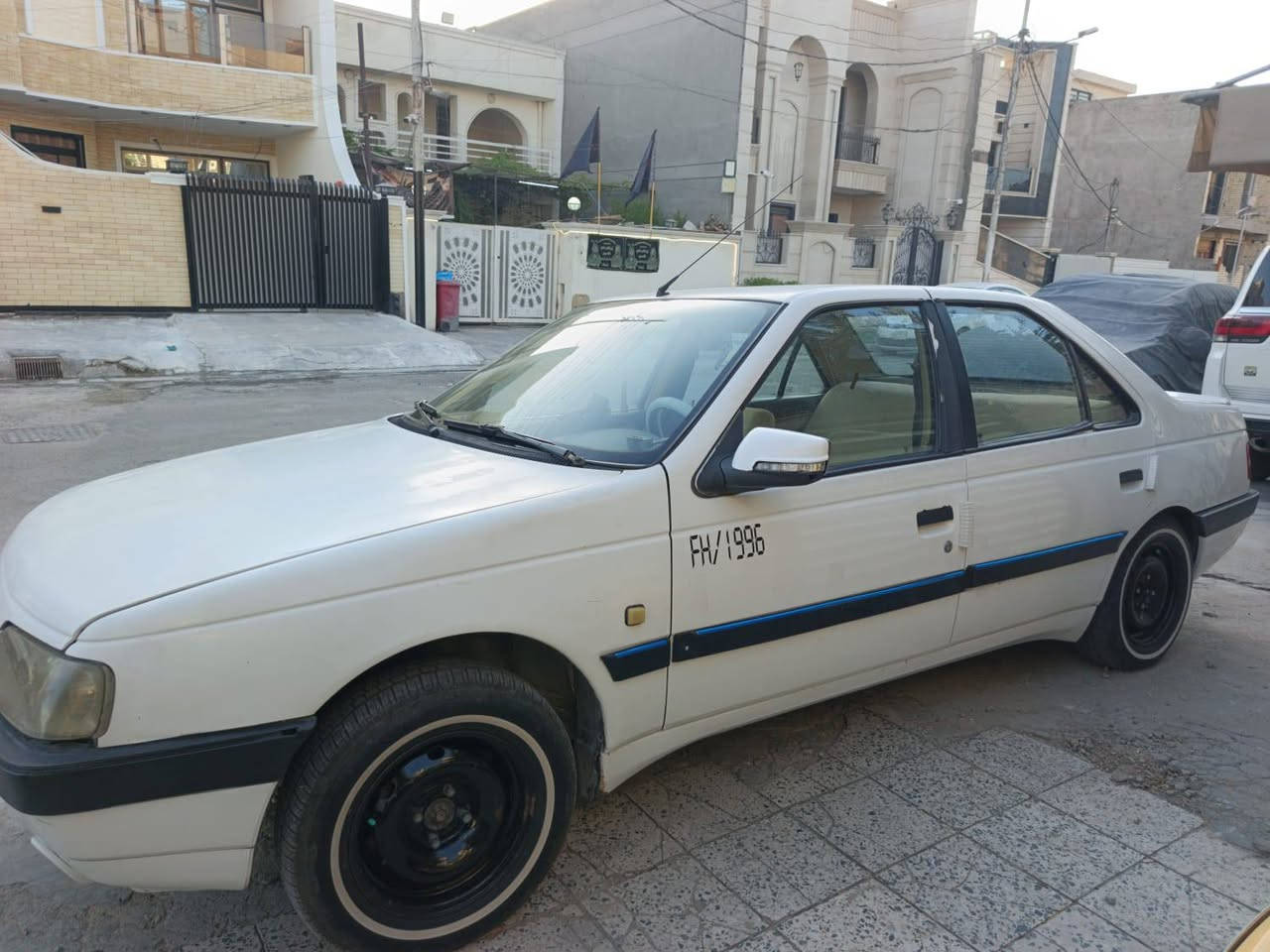 السلام عليكم
بيجو لميس405 
موديل 2013 سنويه 2030 
باسمي شرط التحويل
مكينه كير تبريد كفاله
صدر امامي خلفي جديد
تايرات جدد
السياره مصروف عليها
مابيها اي صبغ حادثها فقط جاملغ خلفي صفحه السايق مرجع بارد
السعر 44 $ وبيها مجال بسيط
بغداد الدوره شارع ستين 
***********
