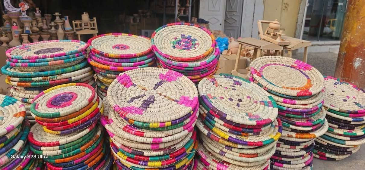 توفر جدر خوص لخبز وصمون يحافظ علي لا يبس ولا يعفن جكد مايظل حبايب جايكم رمظان وتخبل لبظاعه كشخه وبيهه كل لبركه داخل جدر متوفر كل لحجام ويتوفر طبك وسله وسفره توصيل موجود بغداد ومحافظات الاحجز تفظلوو. بنات ماكدر جاوبكم عل تعليقات لن محظوره من تعليقات كلمن وسعره ولحجام مختلفه توصيل موجود بغداد ومحافظات بظاعه تخبل وبلاش ومحد عنده هاي مديلات بس عدنه وبس خوص درجه اولى  الاحجز تفظلوو خاص. ***********
