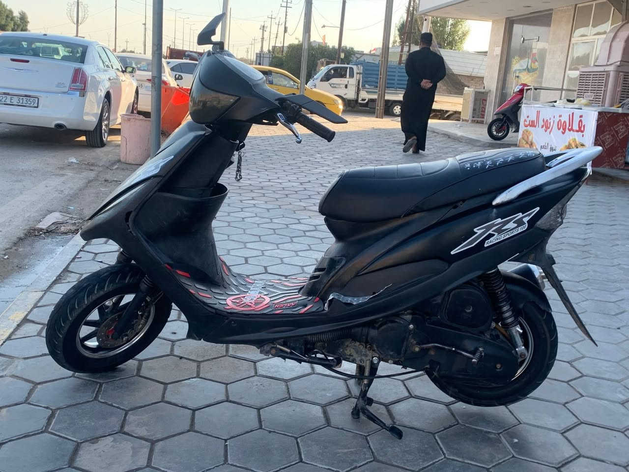 السلام عليكم اخوان الدراجه لل بيع السعر 550 وبيهه مجال الدراجه مبدله ولفات وعوزهه باتري بس الدراجه

*********** نضيفه
