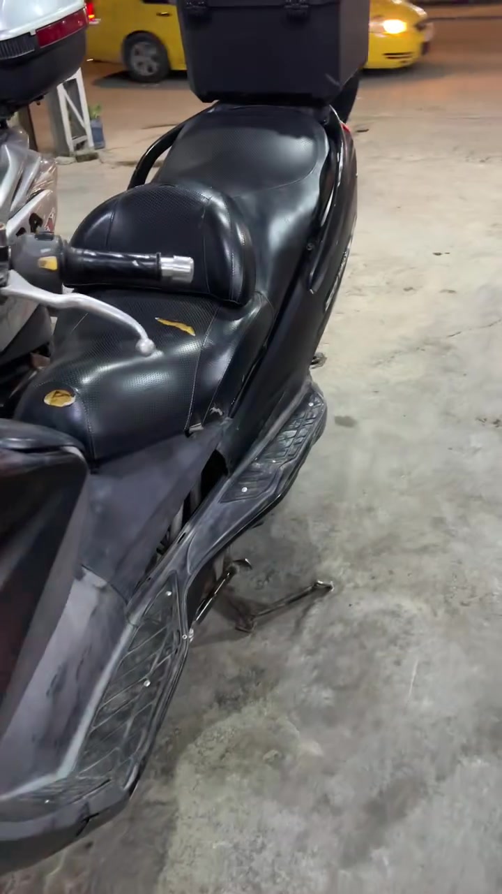 دراجه سكاي ويف 250cc
نضام ABS
حساساس جك صفح   
حساس حوادث
مانع انزلاق 
كهربائياتهة شغاله بشكل كامل اشاير عدادات گيج البانزين مكينه مفتوحه لكن نضيفه فول 
سويج وليست بصمه كفراتهة نضيفه 80‎%‎
السعر 800


**إذا كنت صاحب هذا الإعلان وتريد حذفه لأي سبب، رجاءا أرسل رسالة إلى الدعم الفني**