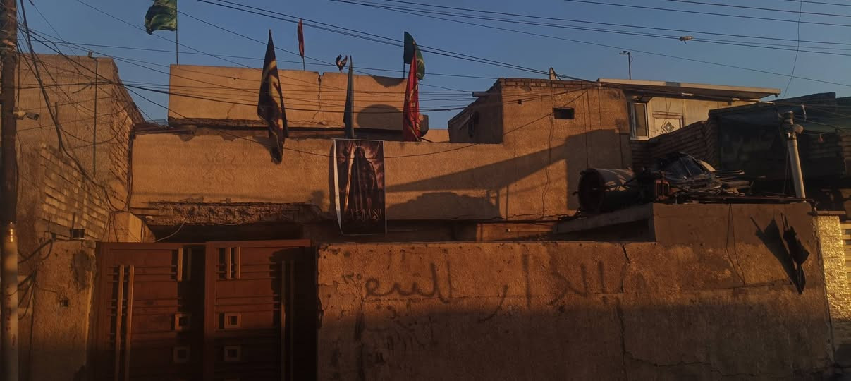بيت لبيع المساحه 200متر
الواجهه 10
النزال 20
متكون من 5غرف نوم +استقبال 4x9ونص
ومطبخ 4x5
وبيت بناء قديم
العنوان:العبيدي حي الرئاسة قرب جامع الأمام علي (ع)
رقم الهاتف ***********
